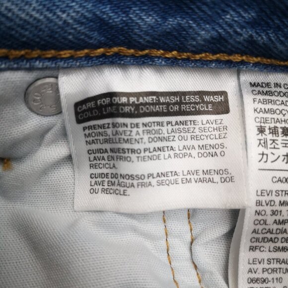 Levi's 501 Ladies Size 25/32 Button Front Distressed Light Wash Blue Jeans - Picture 5 of 16